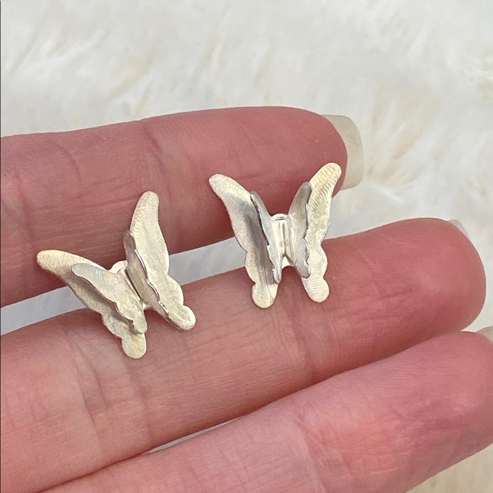 Butterfly Earrings - Picture 3 of 4